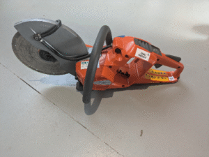 Jong gebruikte accu doorslijper